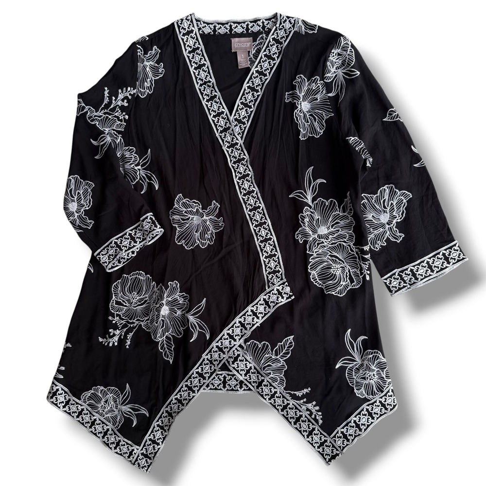 Chico's 1 Women M Black White Floral Embroidered Drape Open Kimono Wrap Cardigan